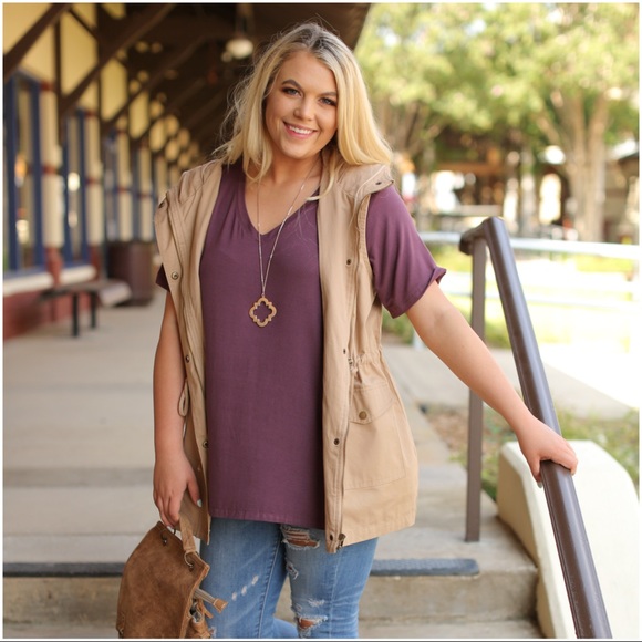 ✨LAST ONE✨PLUS Khaki Hoodie Vest - Picture 2 of 3